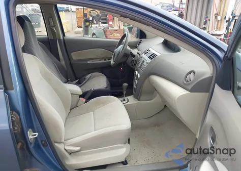 2011 Toyota Yaris from USA, damaged, VIN JTDBT4K31B1403223